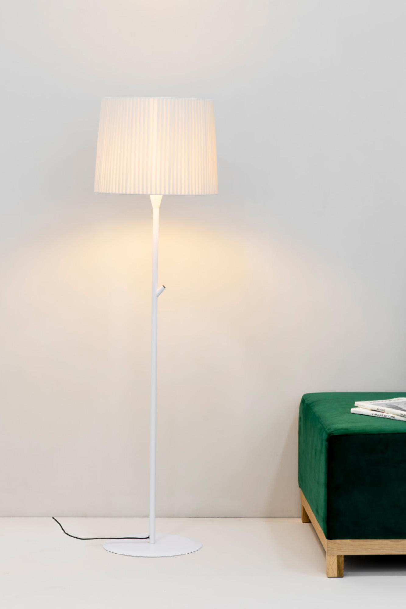 Faro SAMBA Stehleuchte weiß/beige geklebt - Produktbild 2