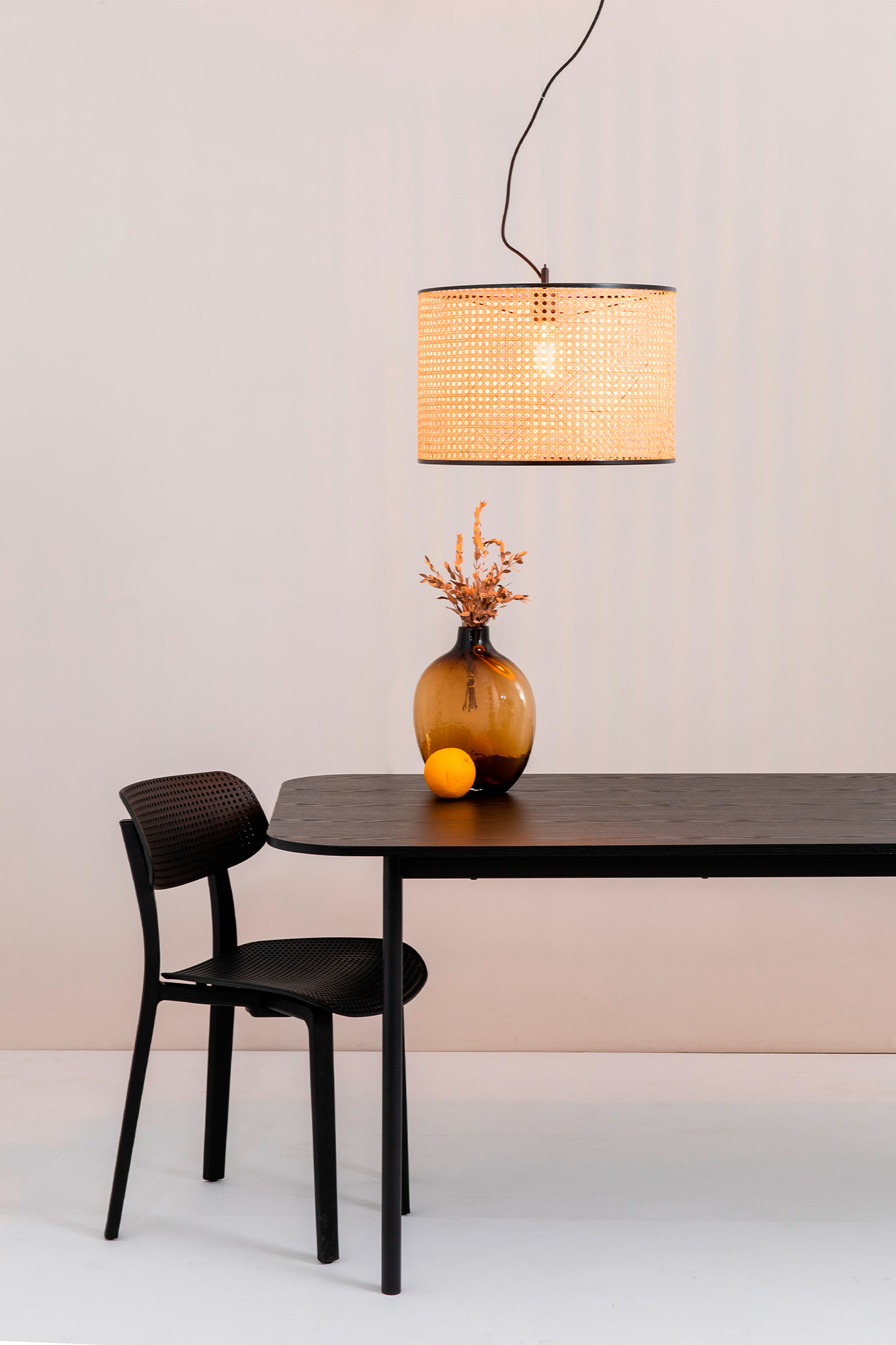 Faro MAMBO 320 Pendelleuchte schwarz/rattan - Produktbild 2