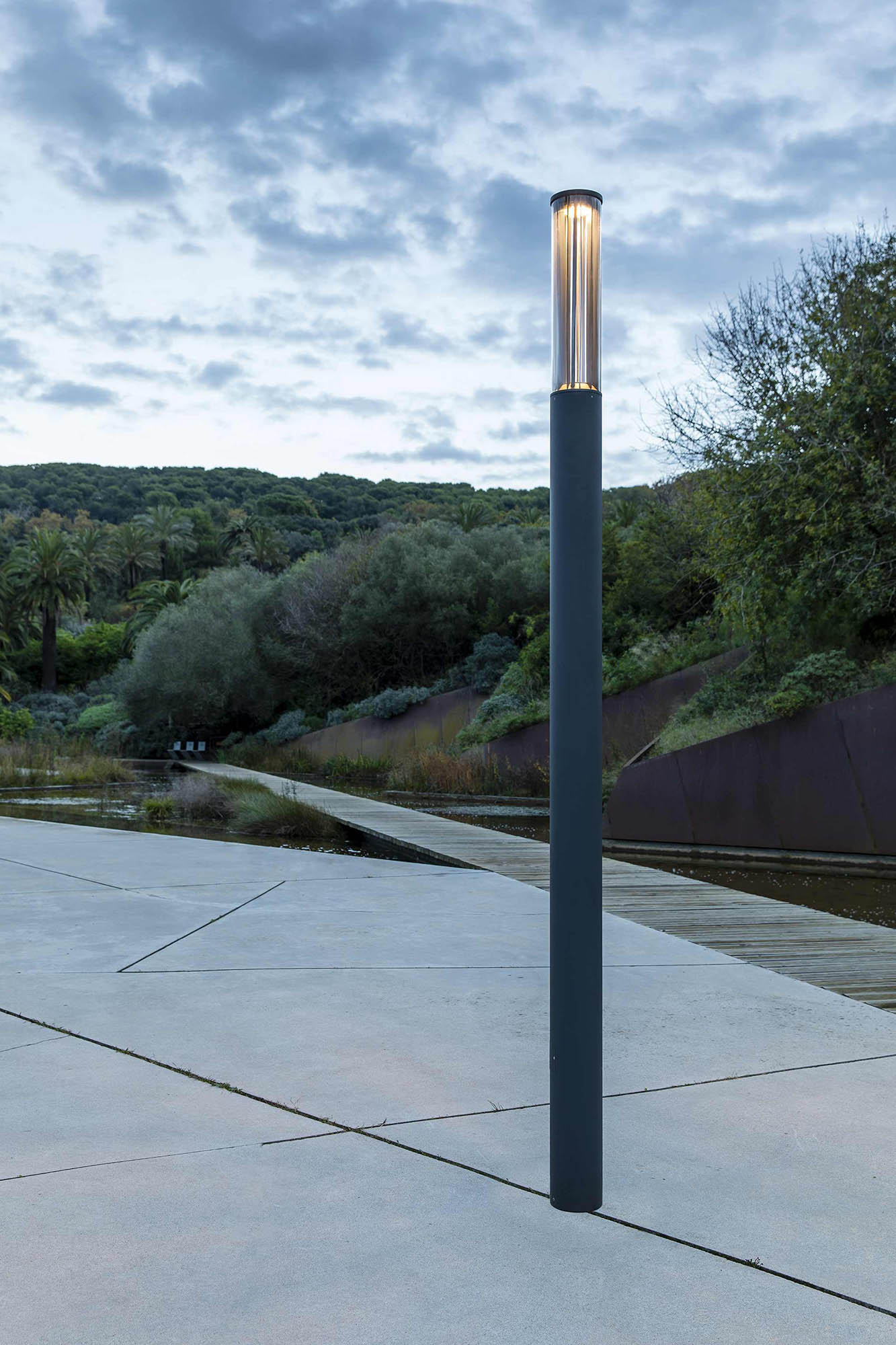 Faro SCREEN 3100 Dunkelgraue Straßenlampe 2700K 360º. - Produktbild 3