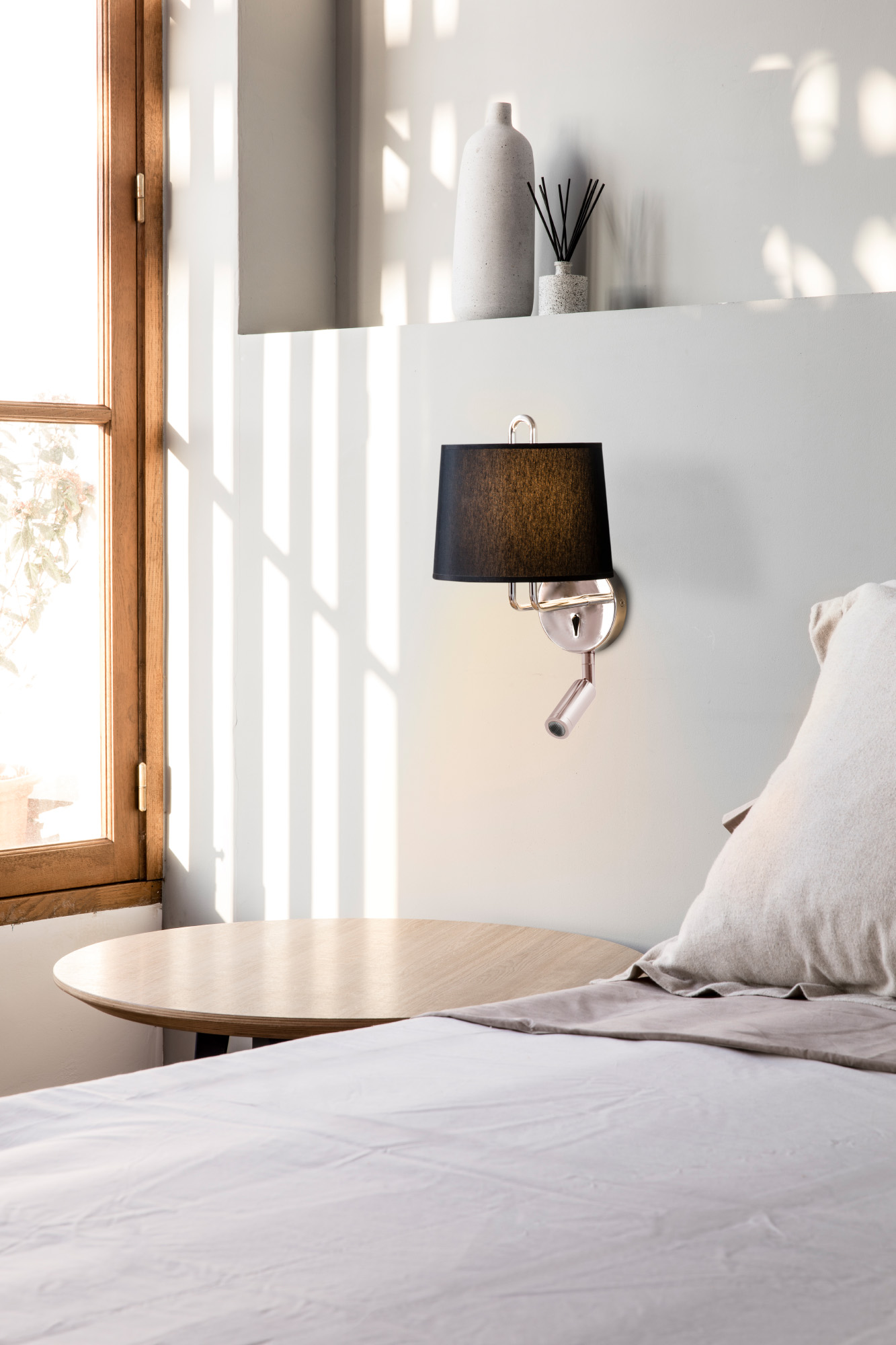 Faro MONTREAL Wandleuchte mit chrom/schwarzem Leser - Produktbild 2