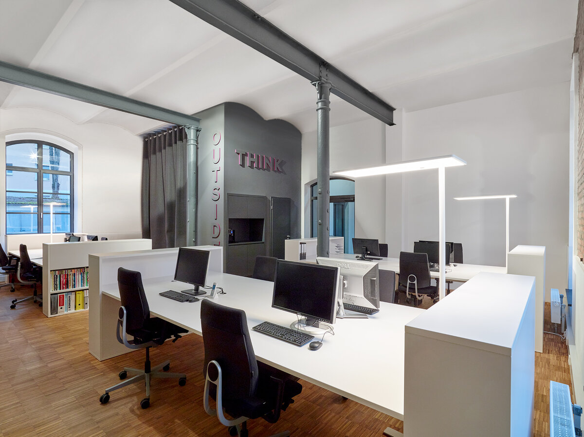 XAL TASK Stehleuchte - Free Standing - Loxone Air - Weiß - Produktbild 5