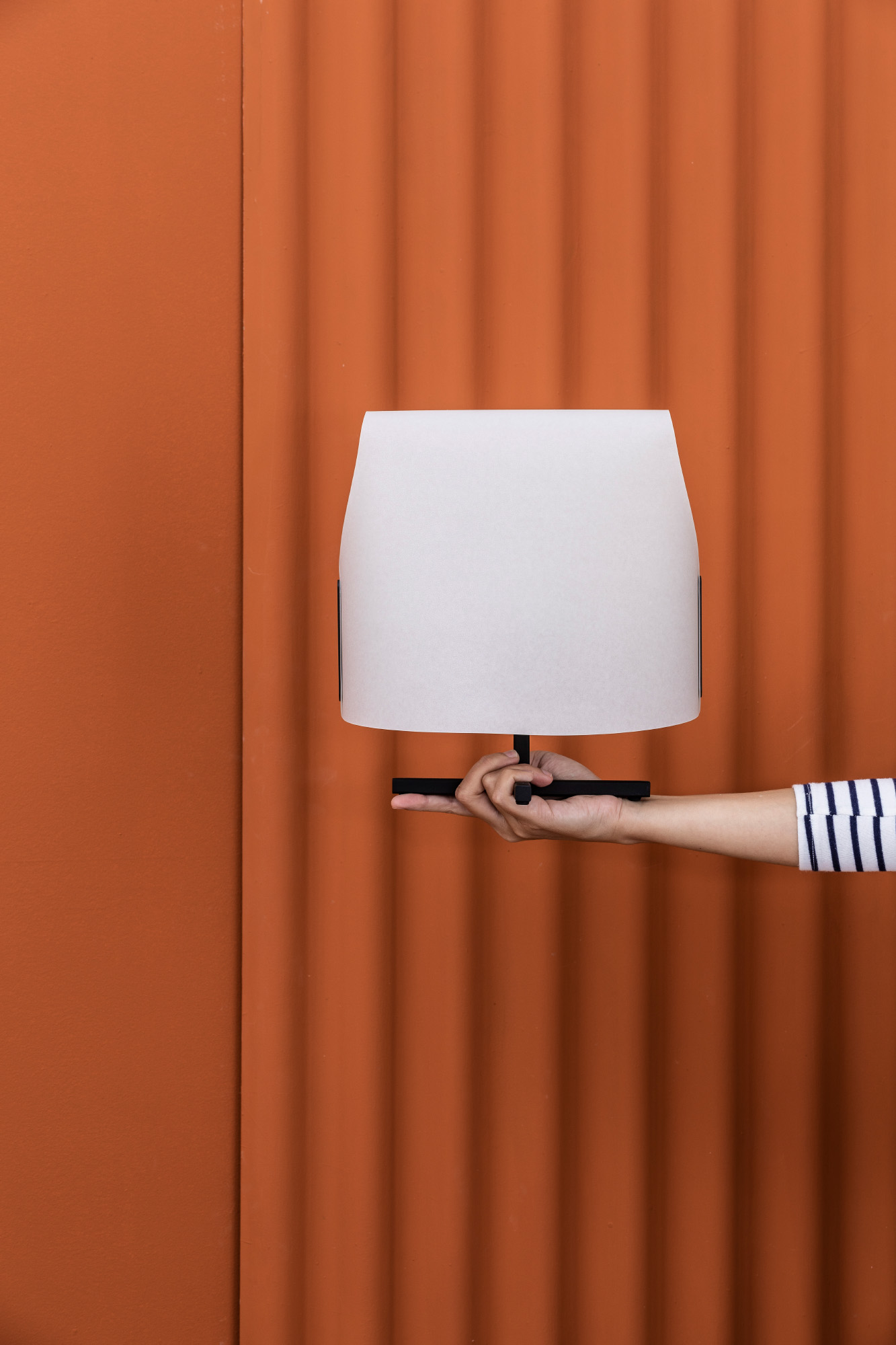 Faro LUANG S Schwarz/beige Tischleuchte - Produktbild 5
