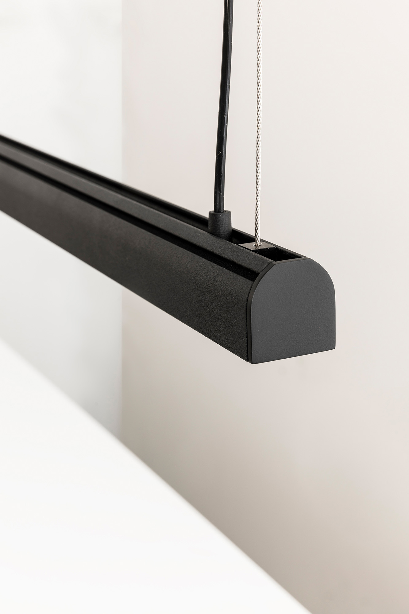 Faro VICO 1150 Schwarze Pendelleuchte mit eingebautem Deckenbaldachin - Produktbild 6
