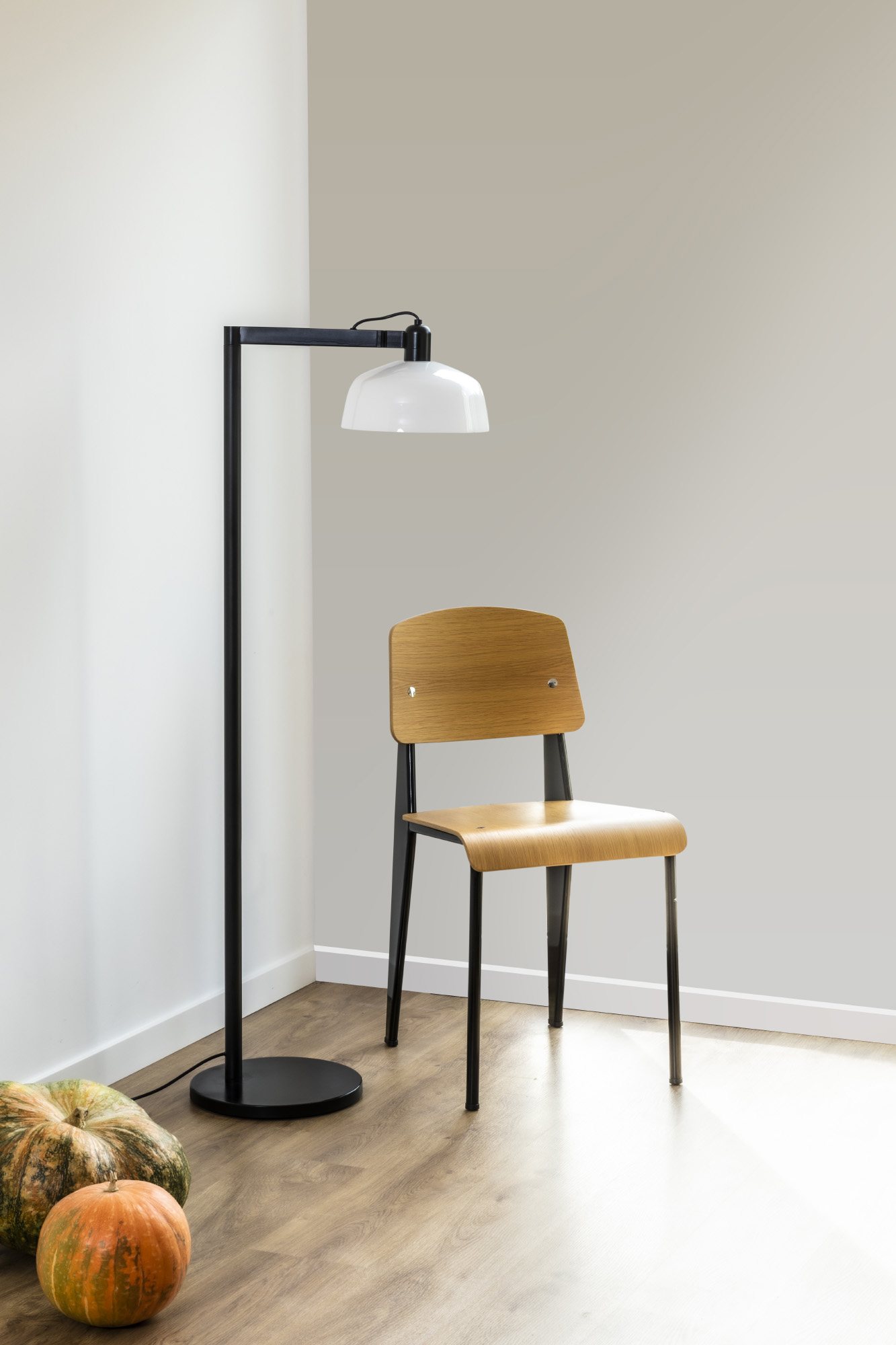 Faro TATAWIN Weiße Stehleuchte für das Wohnzimmer - Produktbild 6