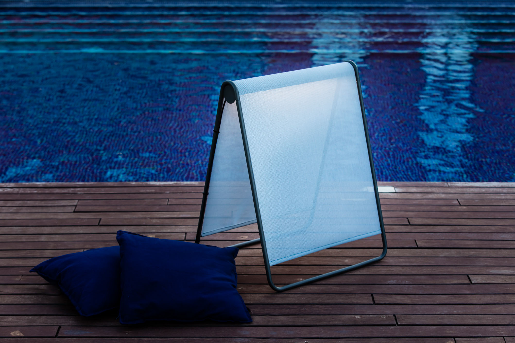 Faro CADAQUÉS Blaue Stehleuchte für das Wohnzimmer - Produktbild 4