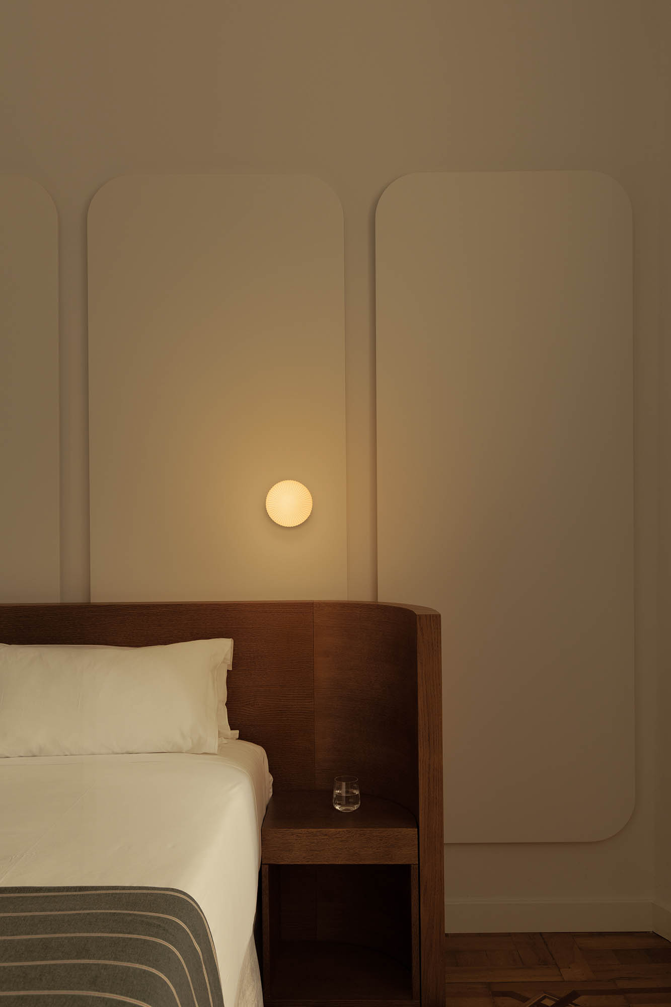 Faro ISABELLE 150 Wandleuchte/Deckenleuchte weiß 8W 2700K IP44 - Produktbild 4