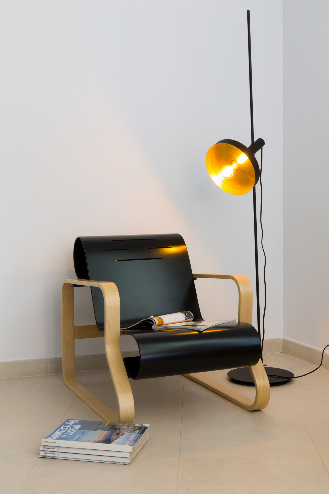 Faro WHIZZ Stehleuchte schwarz/gold - Produktbild 5