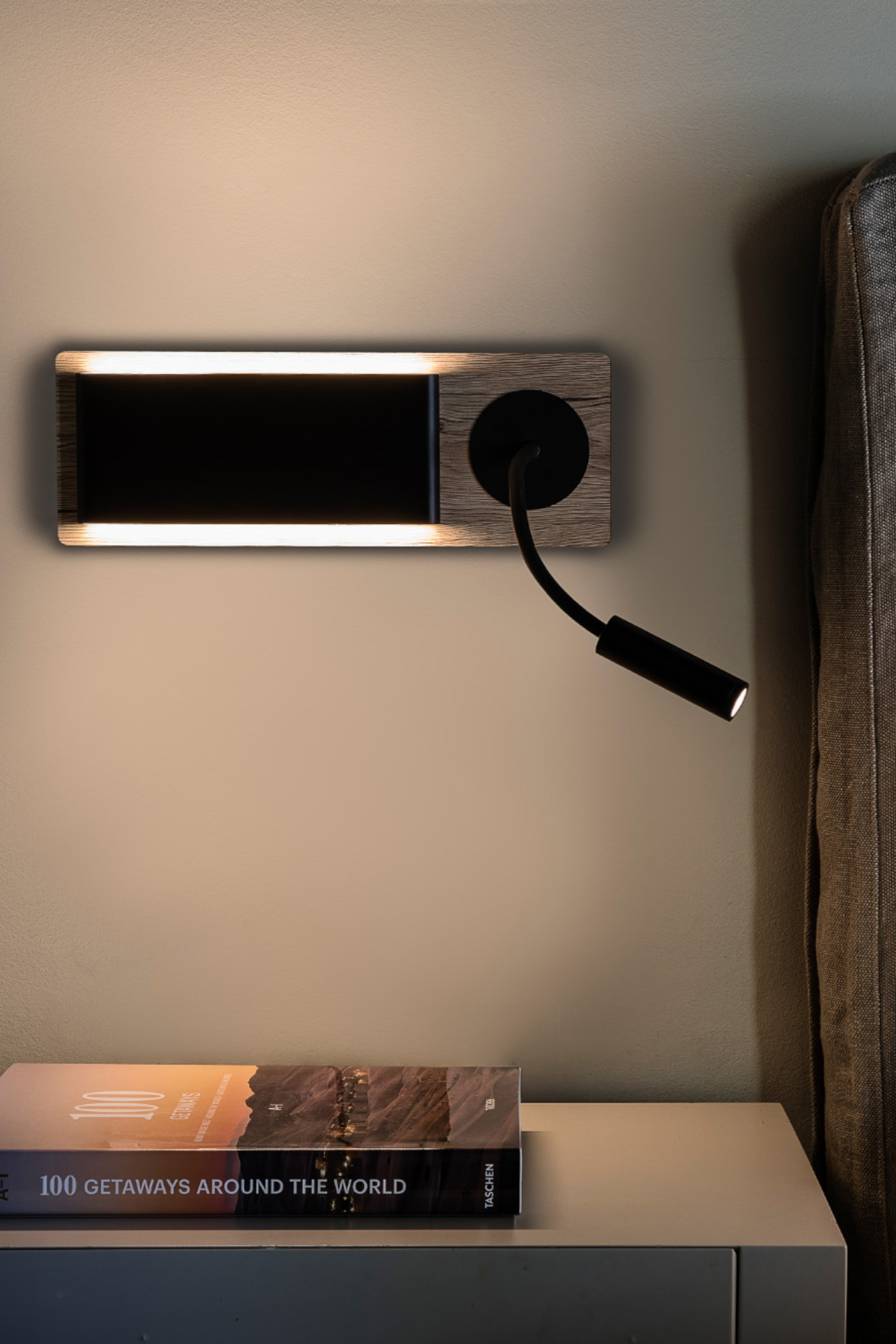Faro MOOD RCT Wandleuchte schwarz und Holz mit Leser - Produktbild 2